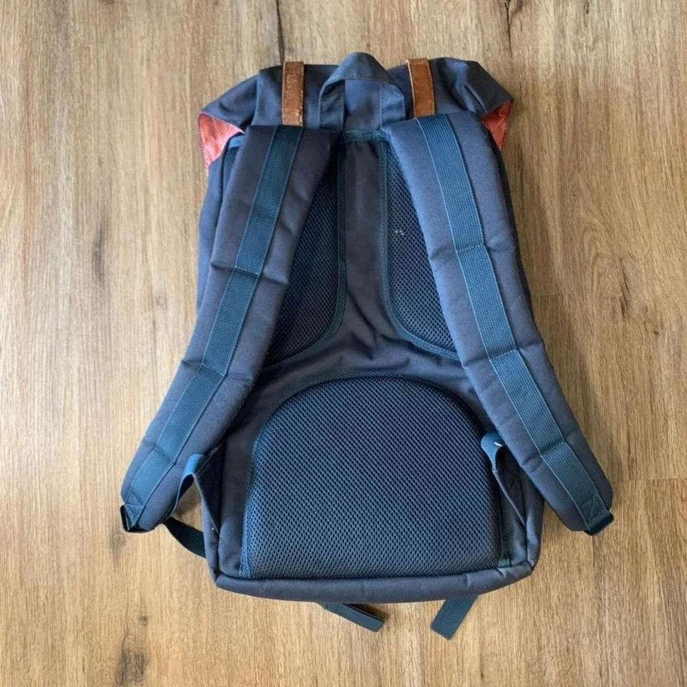 Herschel Supply Co Backpack. 17L Padded Little America, Holds 13